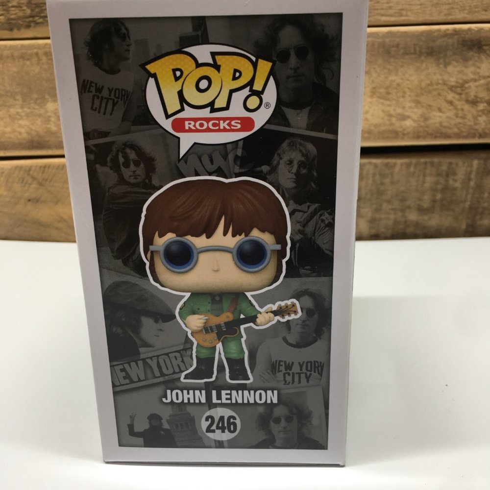 Funko POP John Lennon Guitar & Sunglasses #246 - Picture 5 of 7